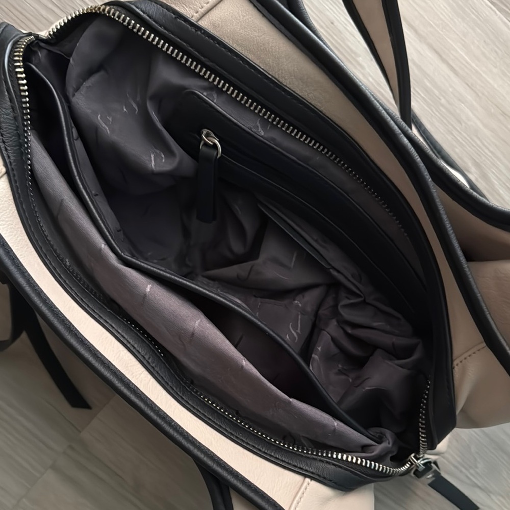 Simply Vera Vera Wang Cream and Black Hobo Bag - Picture 4 of 8